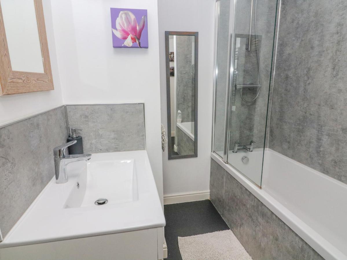 Watershed Cottage Settle Luaran gambar